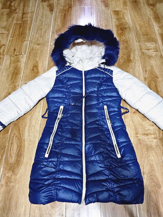 Продам куртку для девочки