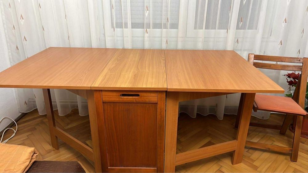 Vand mobila living si masa