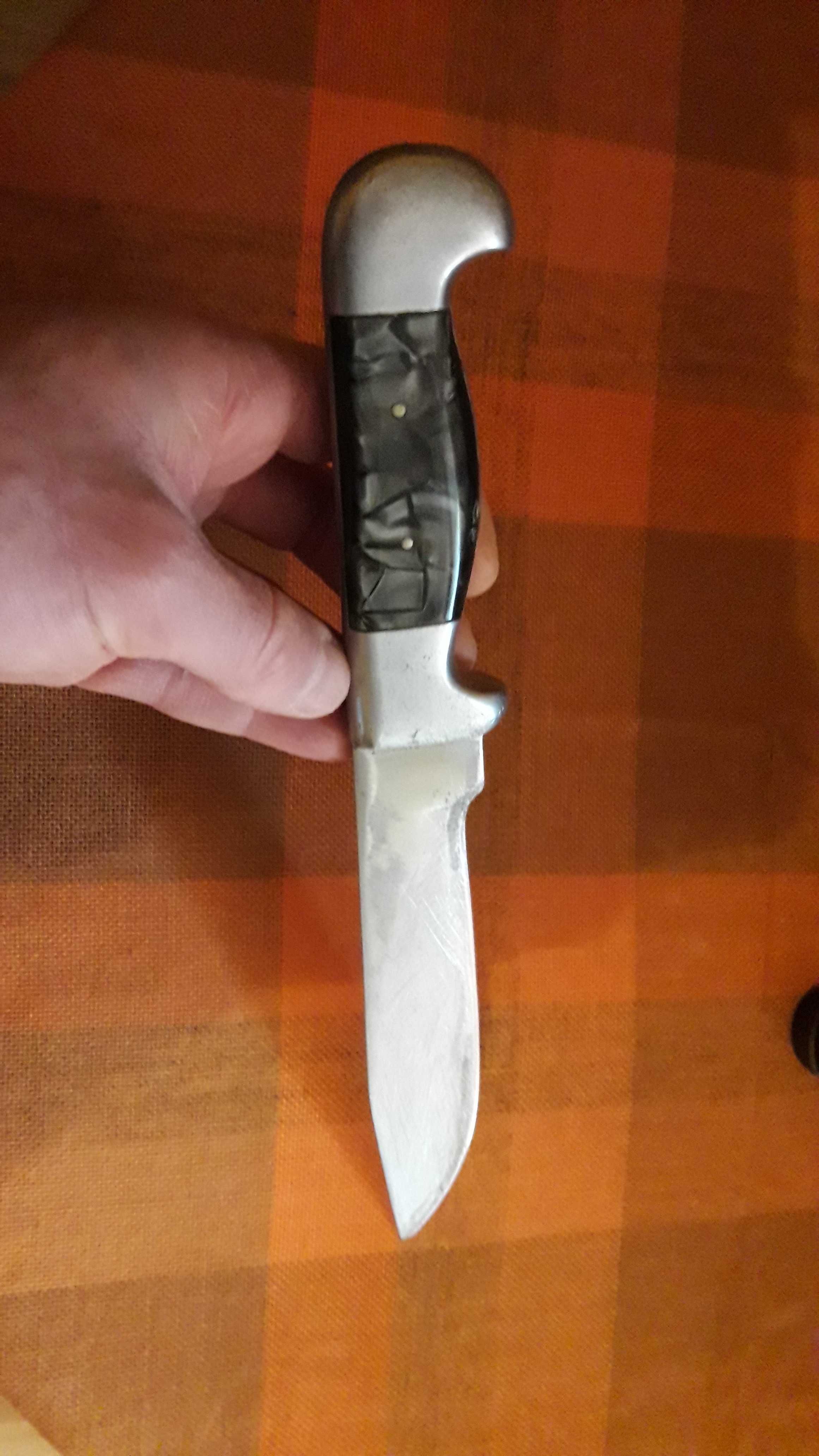 Нож. Стар български нож Хан Тервел
