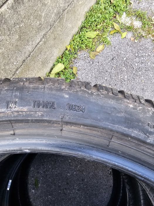 Anvelope de iarnă 245/40 R20 275/35 R20 Pirelli!