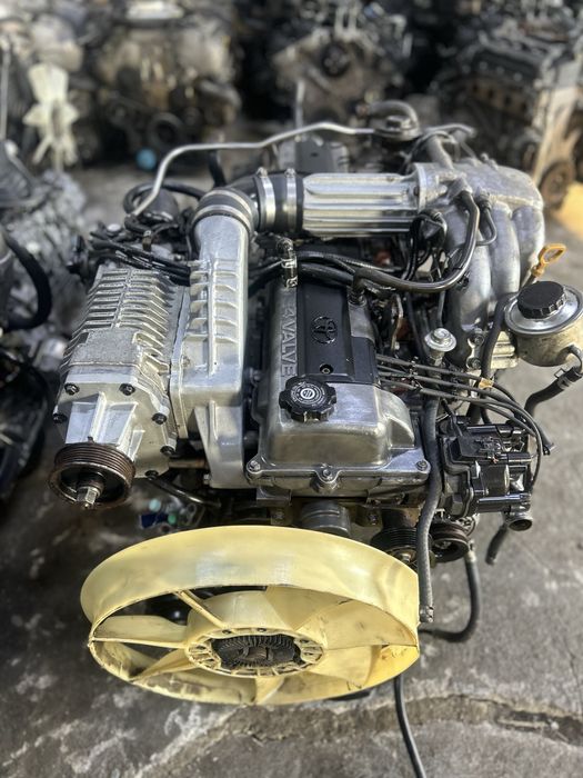 Двигатель на крузак 4.5 литровый оригинал привозной