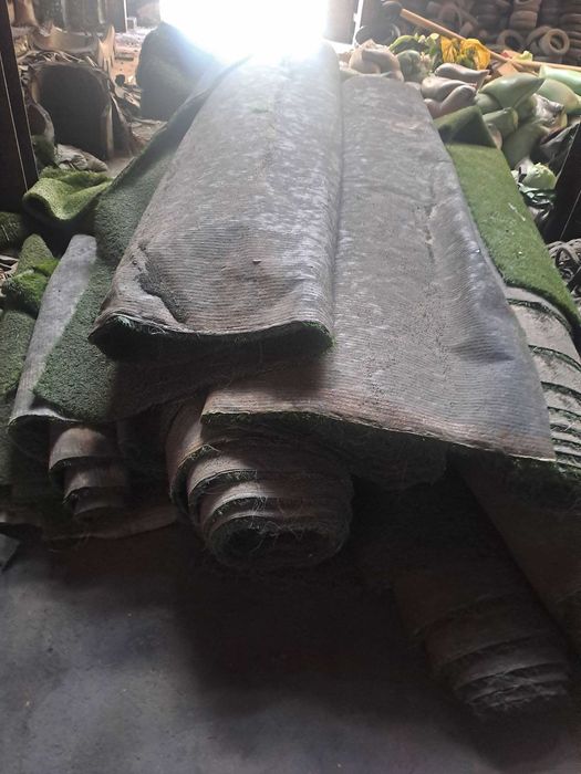 Срочно продаю искусственный б/у газон