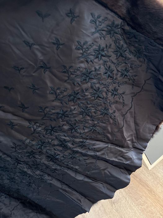 Vând blana naturala de dama Vizon