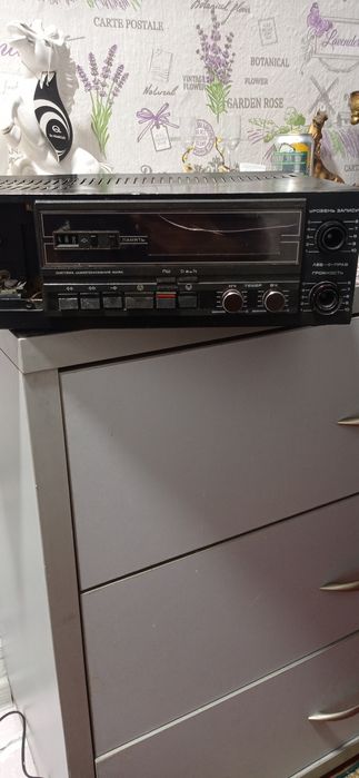 Кассетный магнитофон,маяк -240