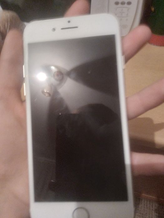 Айфон 7 в хорошем состоянии