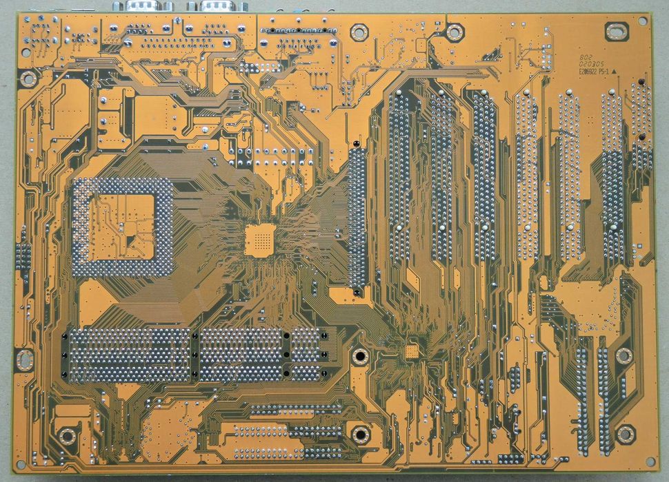 ECS P6IPAT Intel i815EP Socket 370 Tualatin support Testat