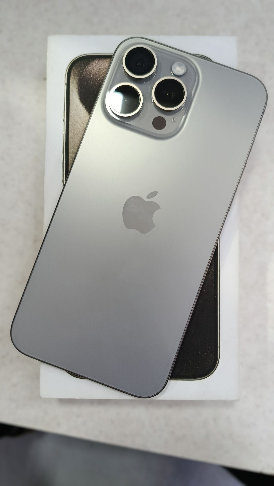 Iphone 15 pro max 256gb