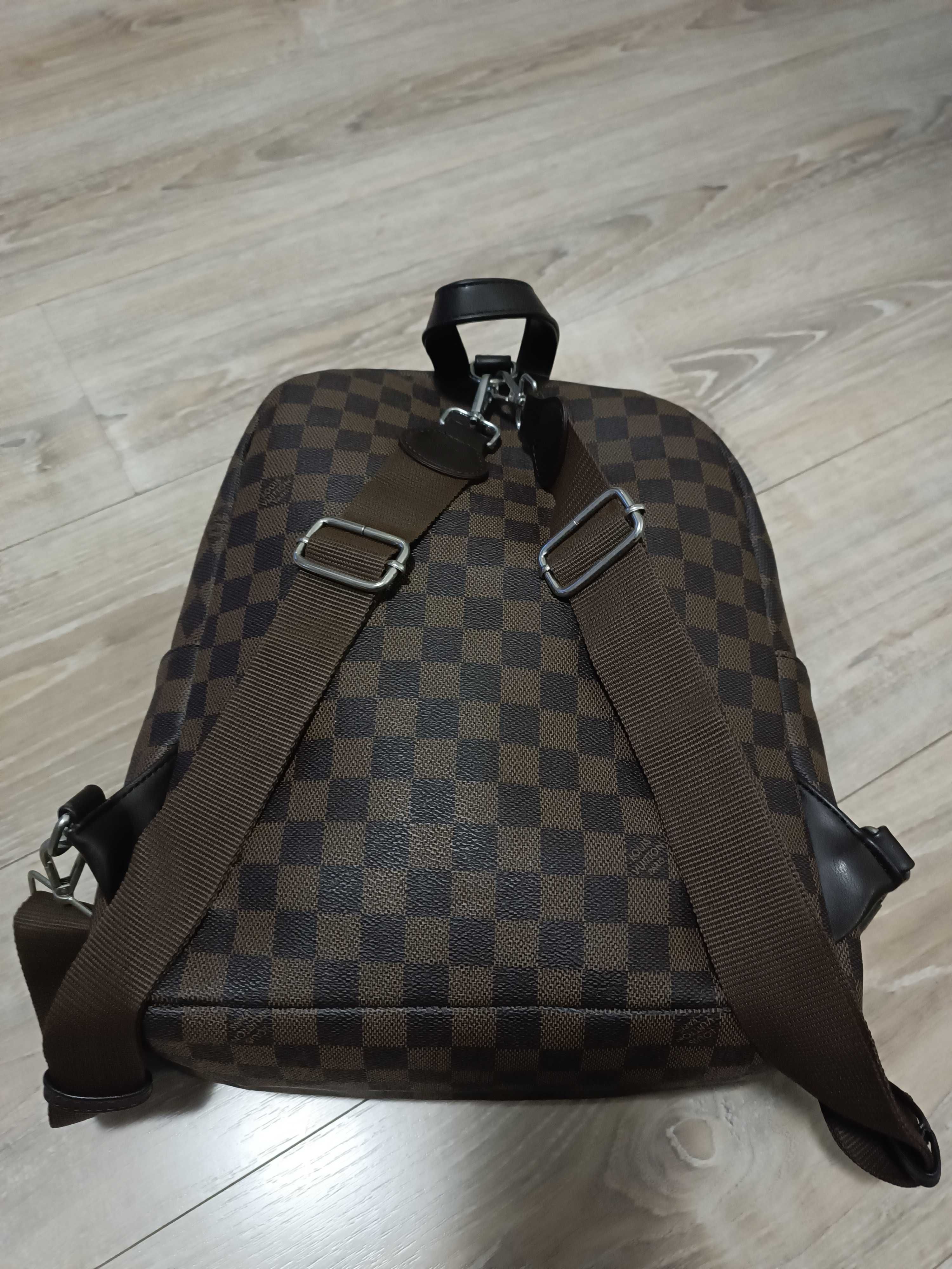 Раничка чантичка клъч Louis Vuitton Лои Вютон