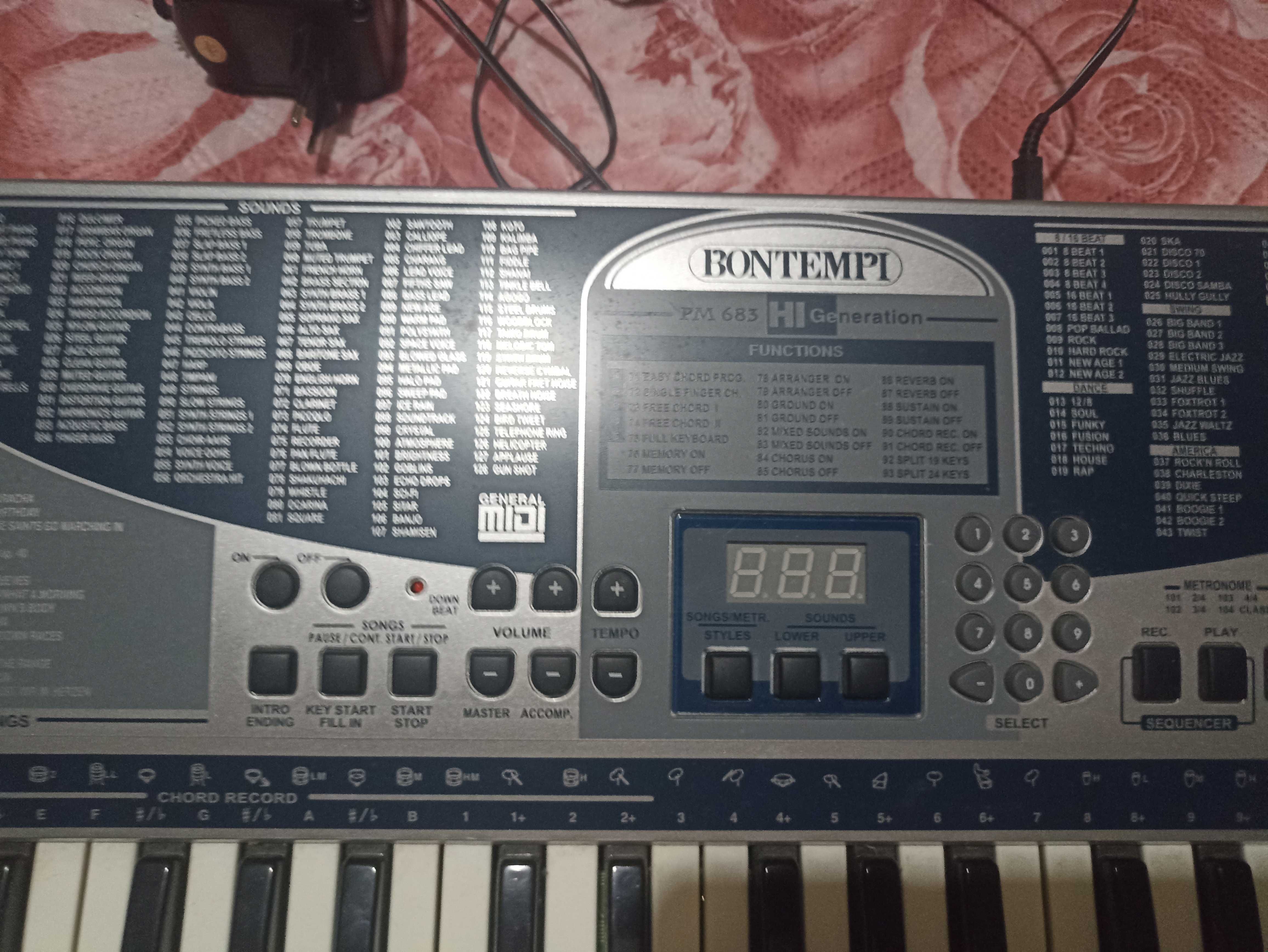 Синтезатор Bontempi PM 683