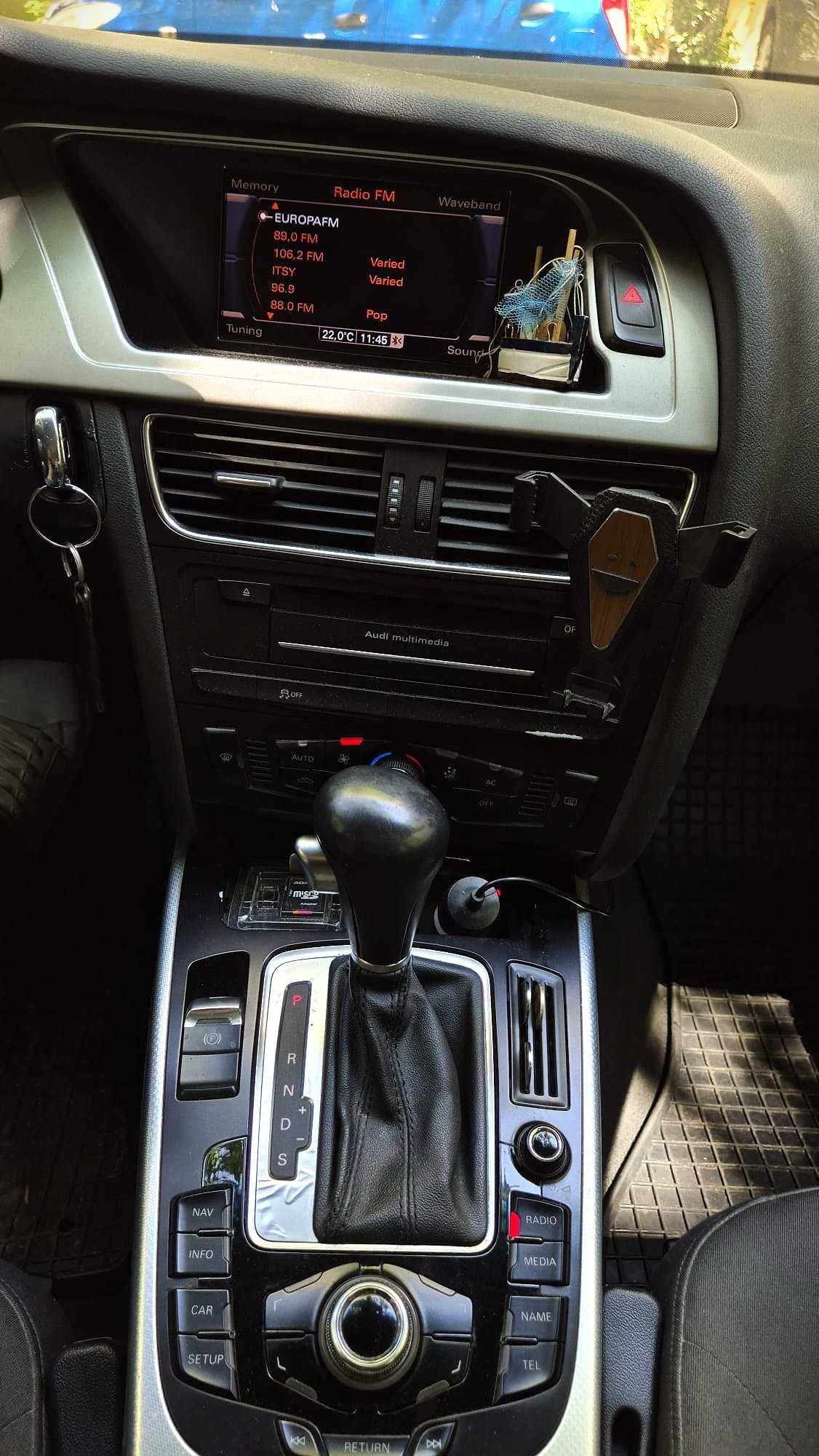 AUDI A4 B8 2011 Automata