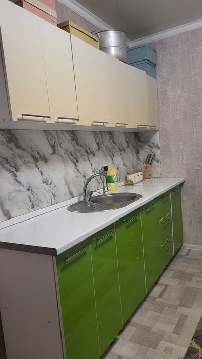 Срочно кухонный мебель