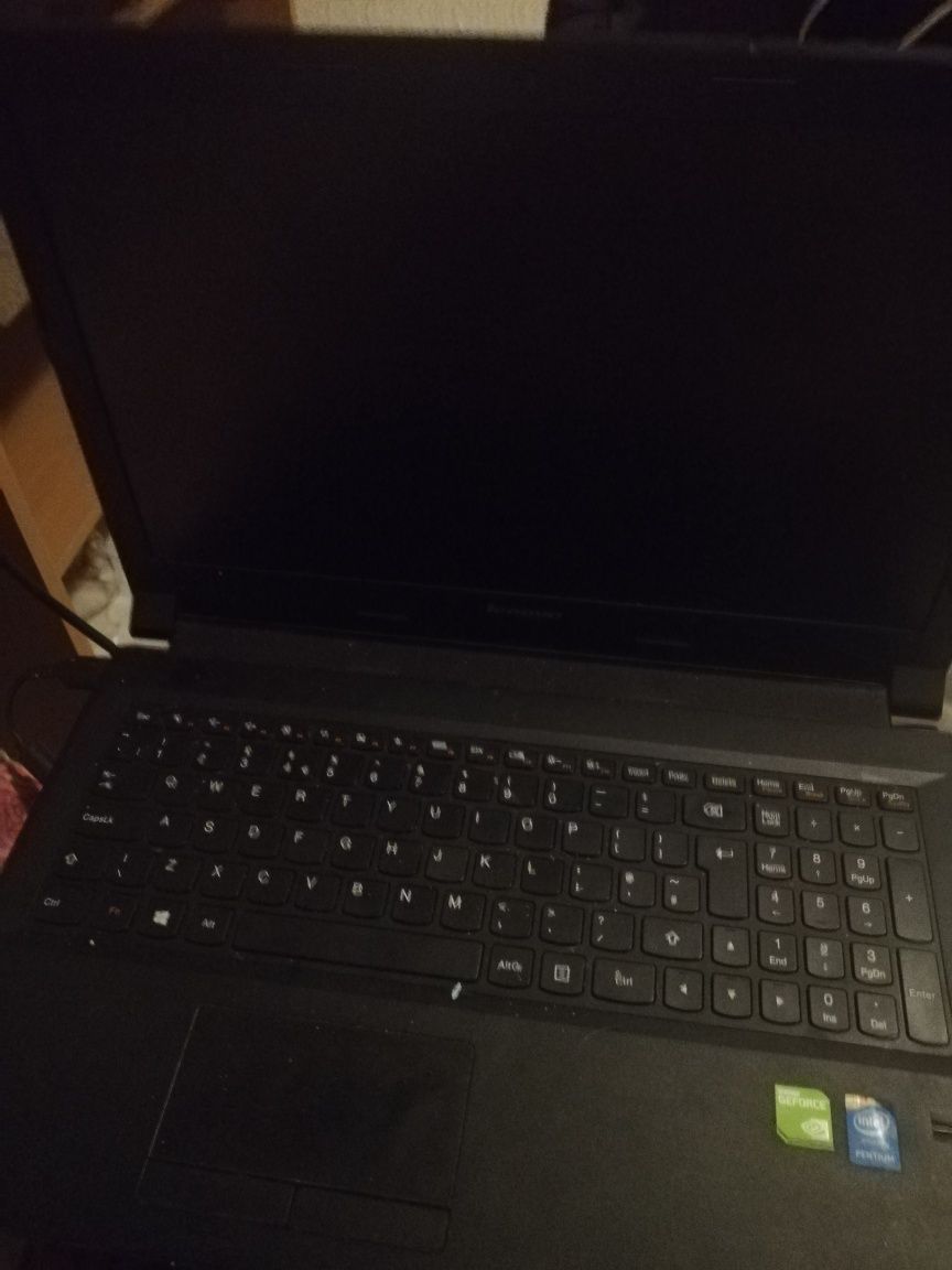 Laptop Lenovo bun și ieftin