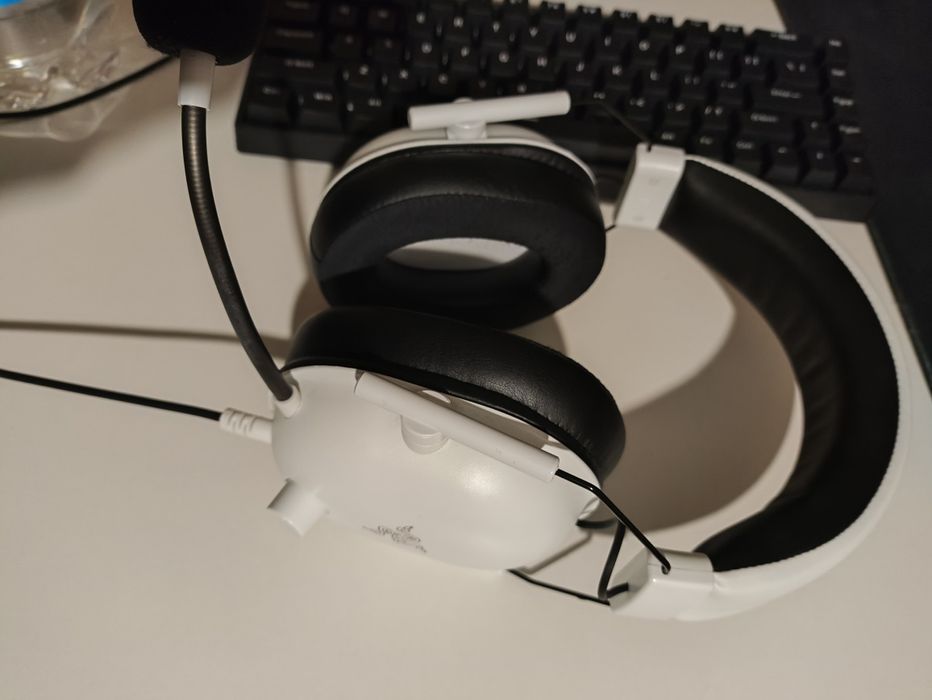 Наушники razer v2