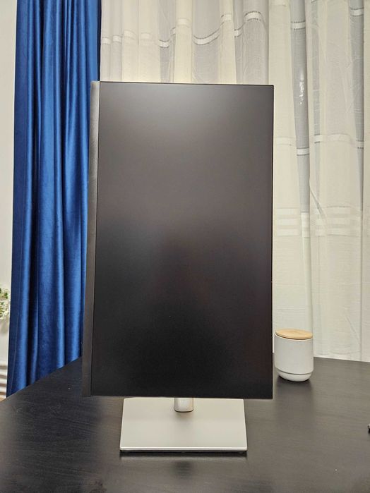 2 x Monitor Dell P2422H 23.8'' (IPS Full HD, 99% sRGB colour gamut)