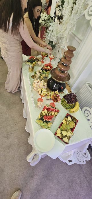 Bar mobil / fantana de ciocolata