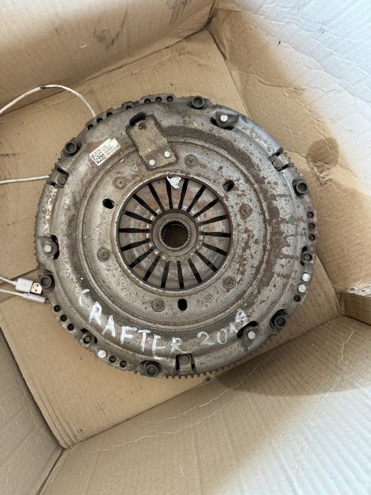 Kit Volanta cu disc crafter 2.0 euro 6 2017-prezent are doar 11.000 km