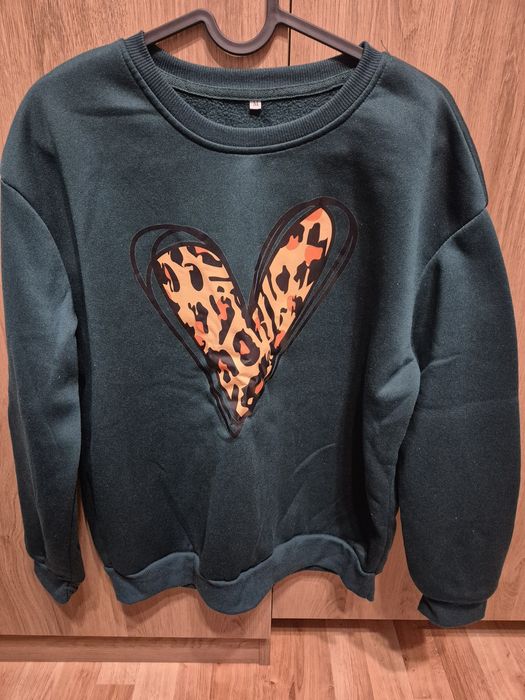 Нова блуза M, отговаря на L