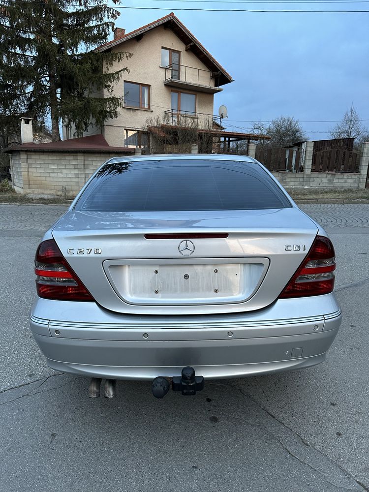 Mercedes W203 2.7 CDI Face На Части