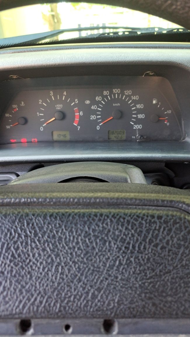 LADA 2115 Sotiladi