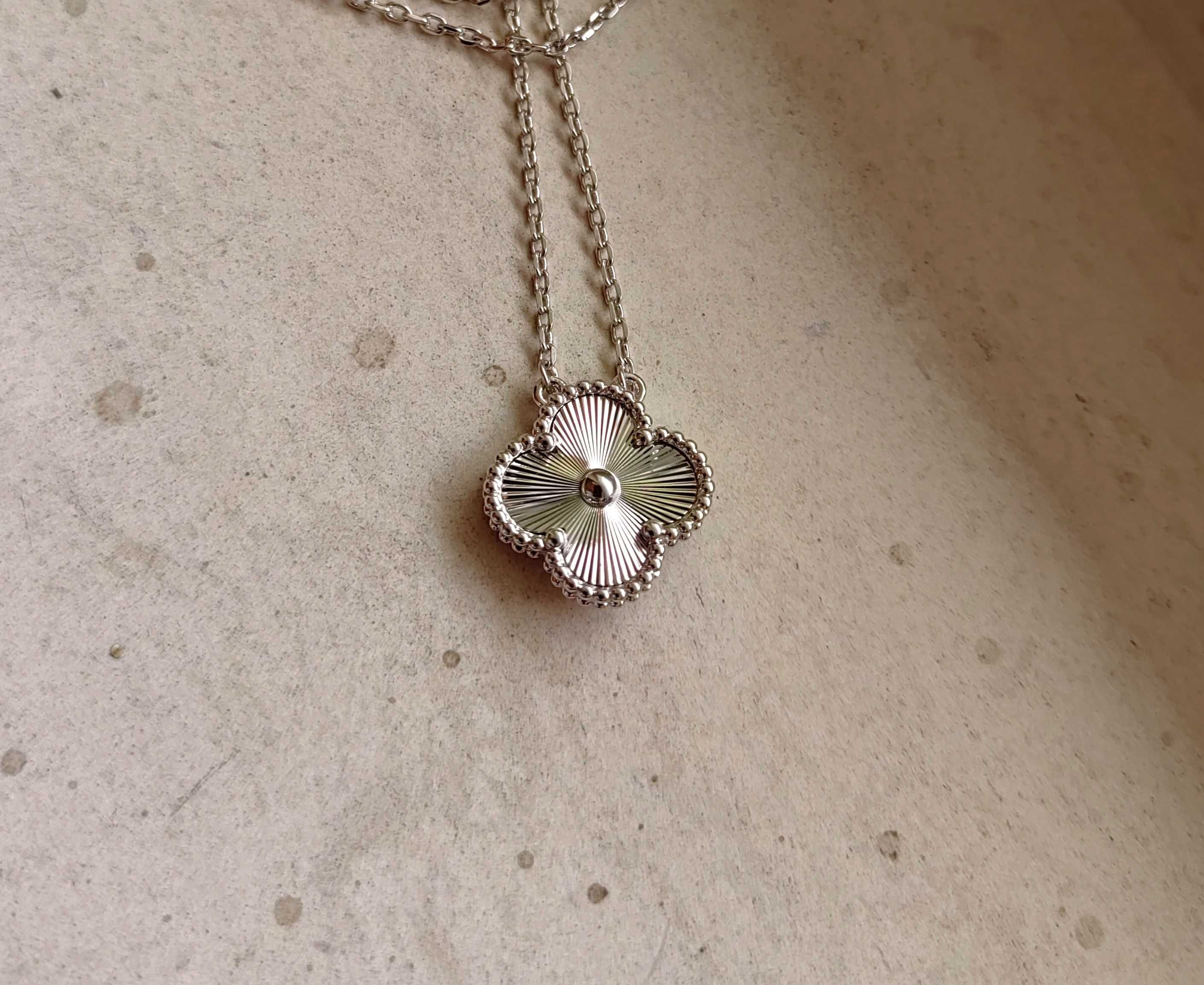 Дамско колие с детелина от бяло злато - Van Cleef & Arpels VCA