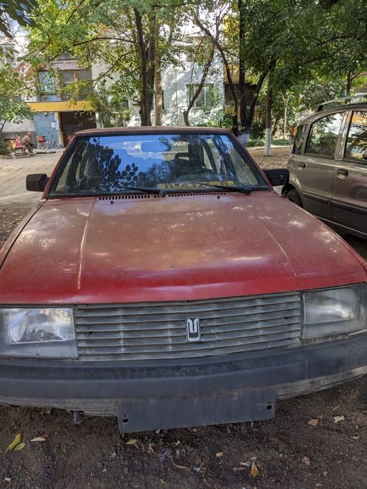Продавам Москвич 21412