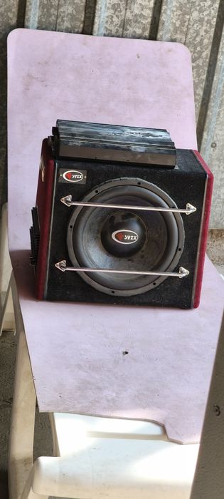 Продам Сабвуфер  в авто