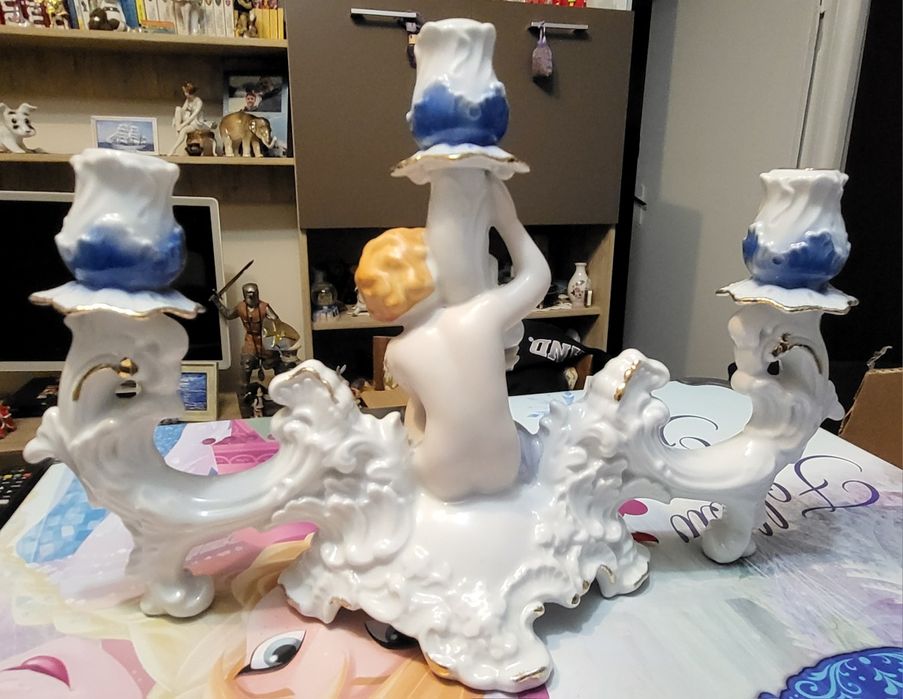 Vând un bibelou porțelan