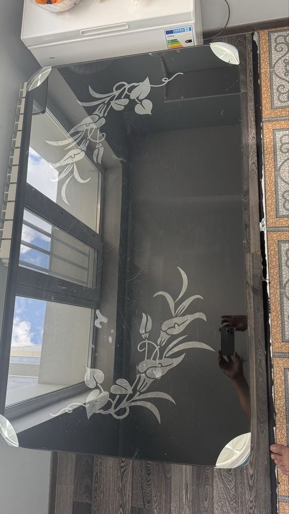 Стол со стульями