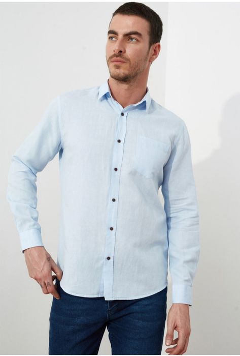 vand camasa de in albastru deschis !!! OCAZIE !! super PRET !!