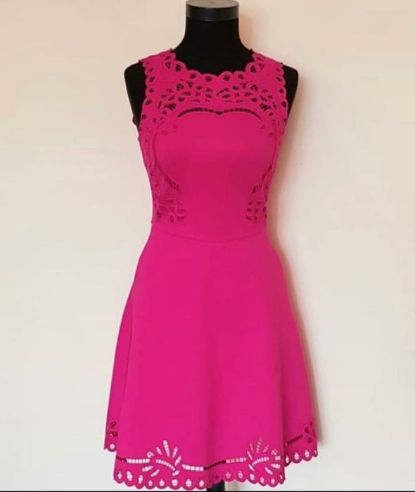 Страхотна розова рокля Ted Baker