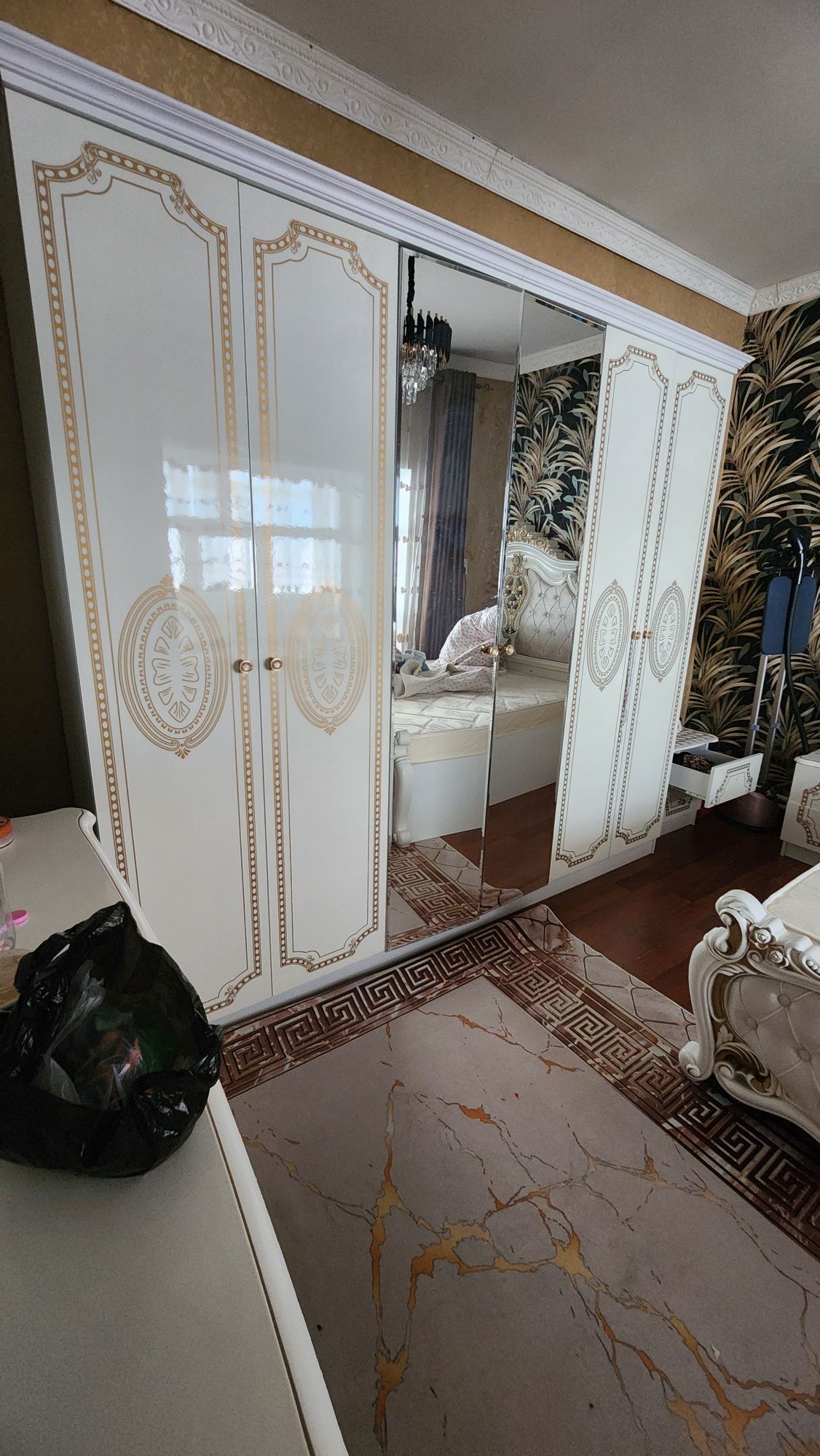 Спальн гарнитур срочно