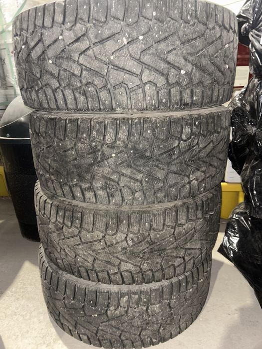 Шины в отличном состоянии.