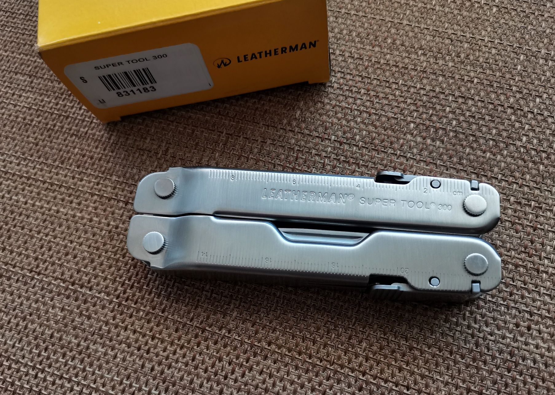 НОВА ЦЕНА Оригинален тул Leatherman Super Tool 300