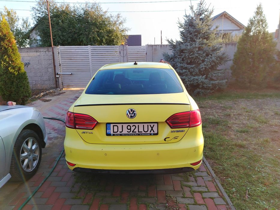 Volkswagen jetta hybrid