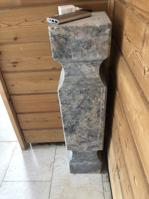 Тумба из натурального мрамора