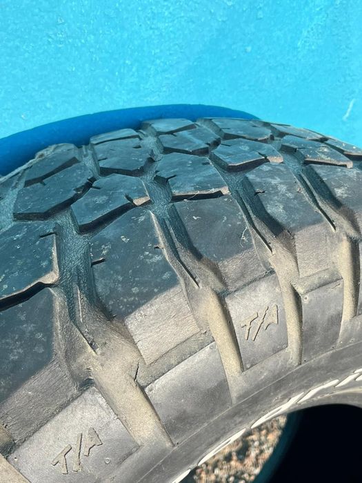 Продам комплект б/у шин и дисков — 5 штук