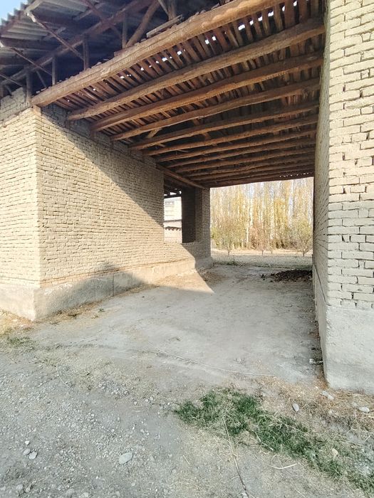 Участка 7.7 сотих Сотилади