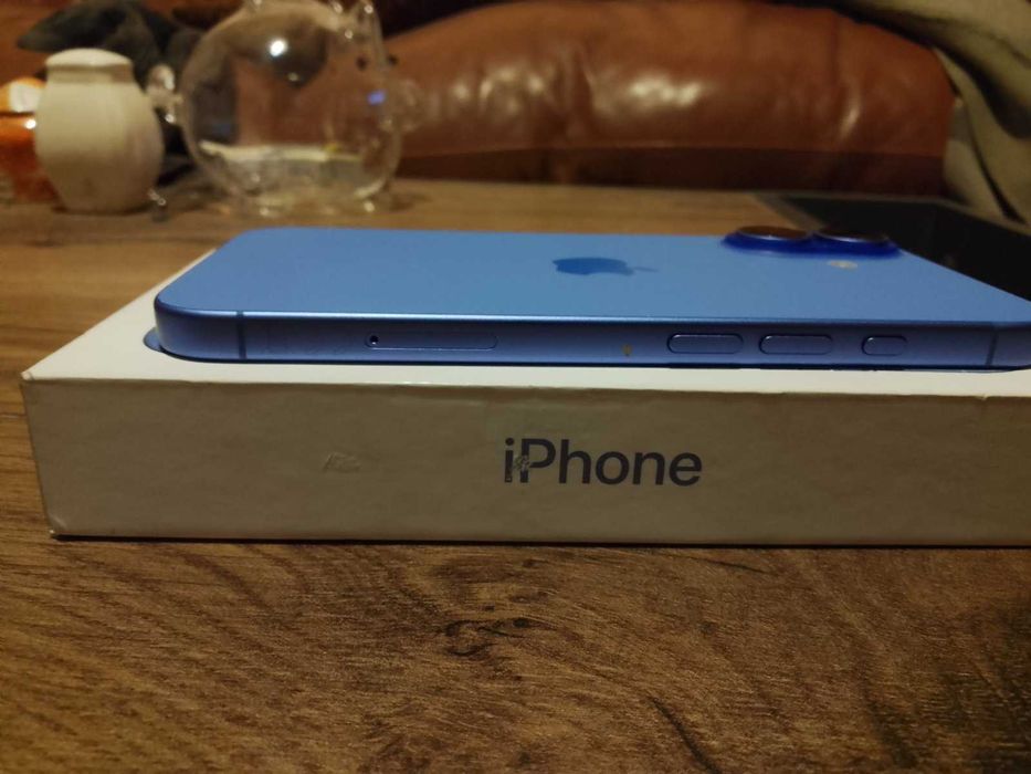 Iphone 16 на 2 месецa