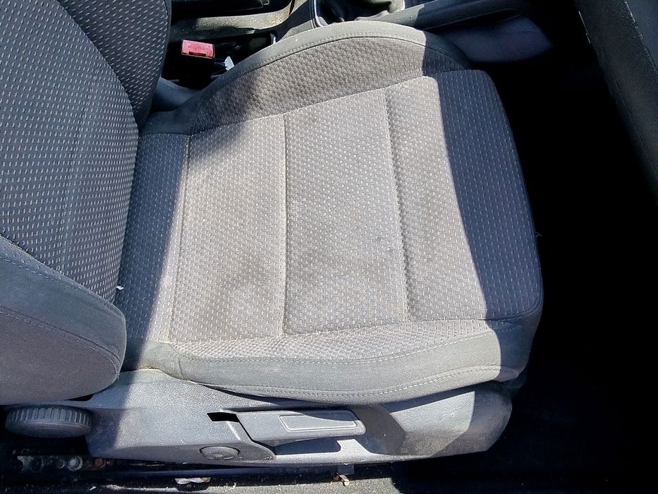 Scaun dreapta fata Volkswagen Jetta 3  (1K2) [Fabr 2005-2010] 1.9 TDI