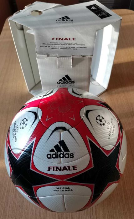 Minge Adidas Finale 9, minge oficială a Ligii Campionilor 2009/2010