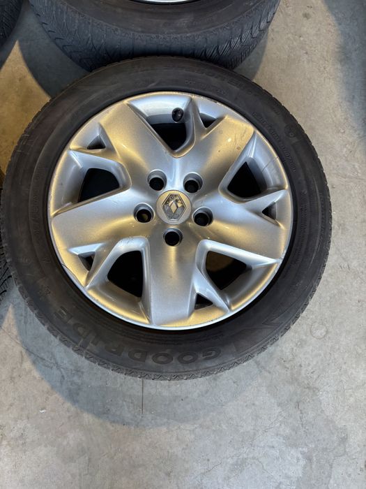 Jante tabla R16 Renualt Megane 5x114,3 cu capace iarna