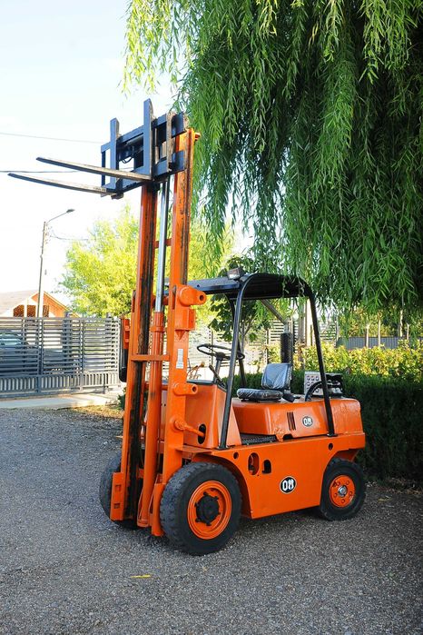 MotoStivuitor diesel Fiat OM an 1991 H 3.5 m translatie stanga/dreapta