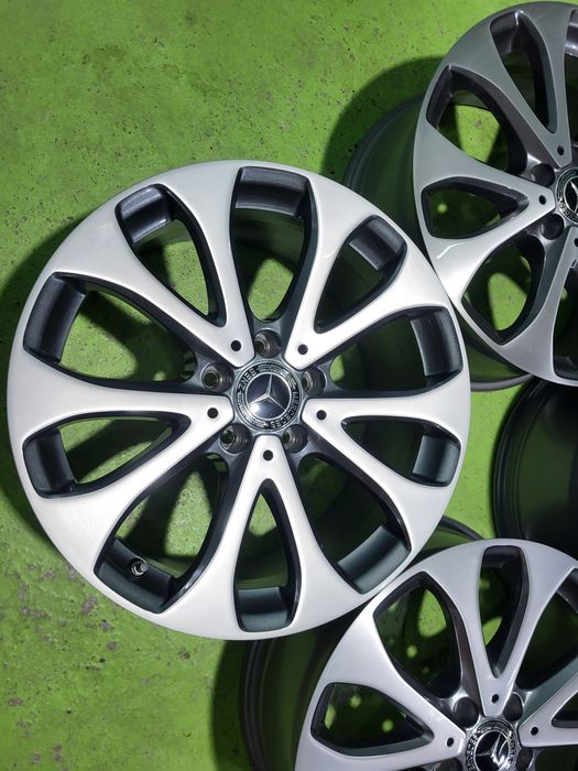 18 5x112 Mercedes E Class W213 GLC W253 W204 W205 W212 5х112 Bicolor
