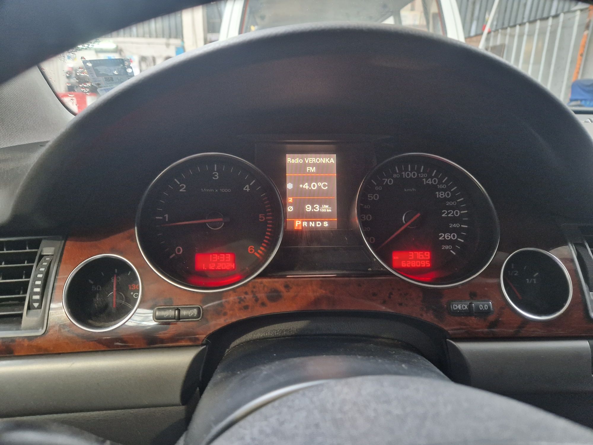 Ауди А8 2005г 230 к.с