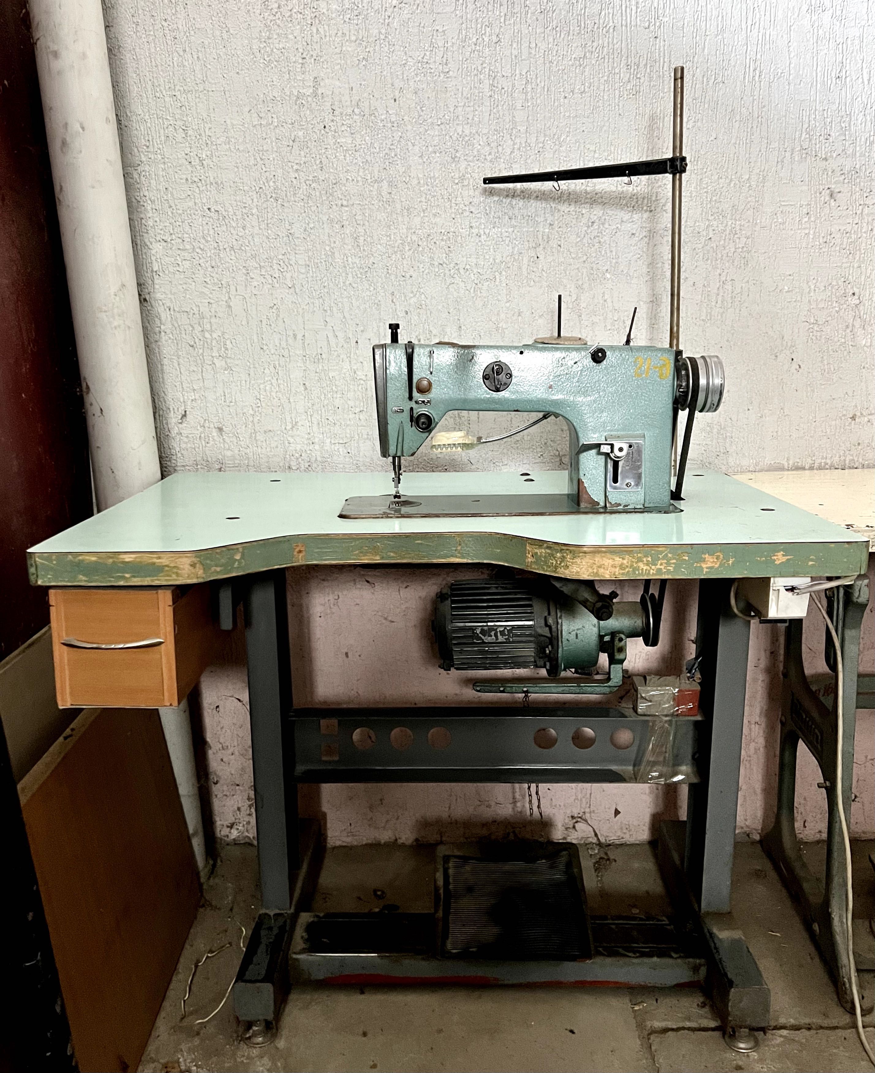 Промышленная швейная машинка 22 класса