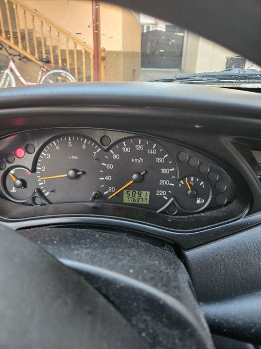 Ford focus 1 1,6 benzina an 2003 stare buna
