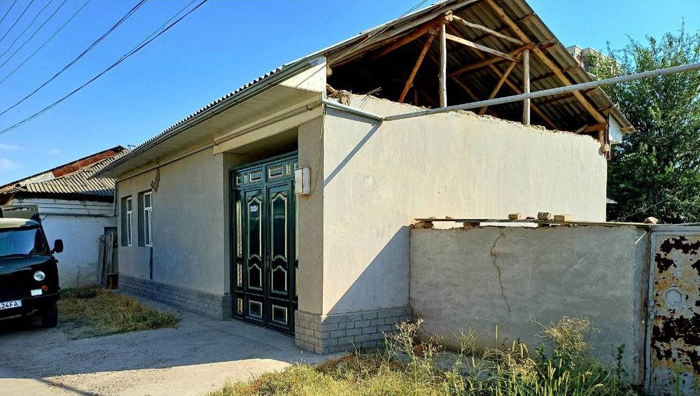 Продаётся дом 7,2 сотих, 4 комн + кухня + подвал