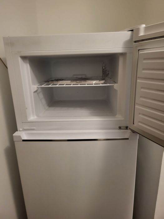 Frigider Heinner ca nou.