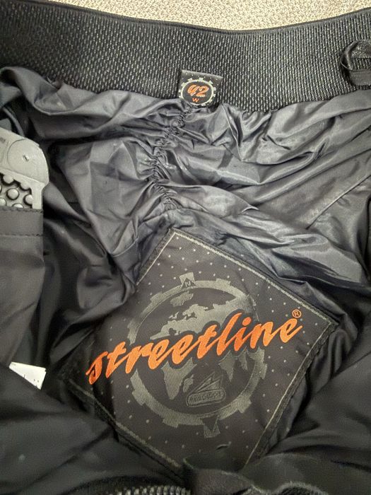 Pantaloni moto piele marimea 42