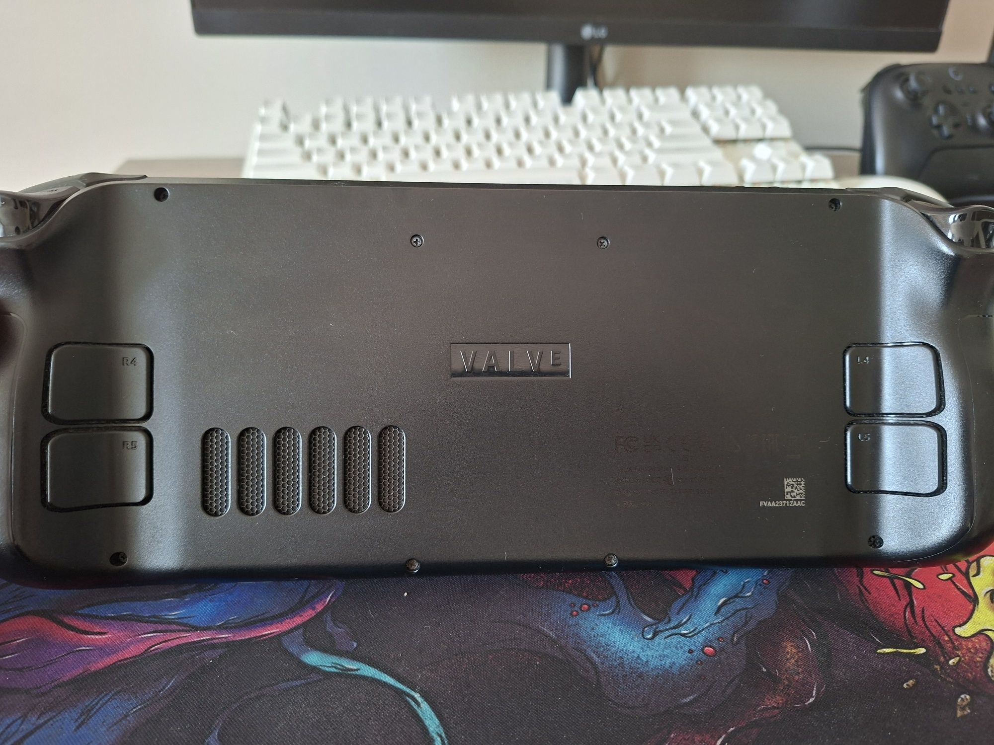 Steam deck LCD на 512 ГБ + 1ТБ